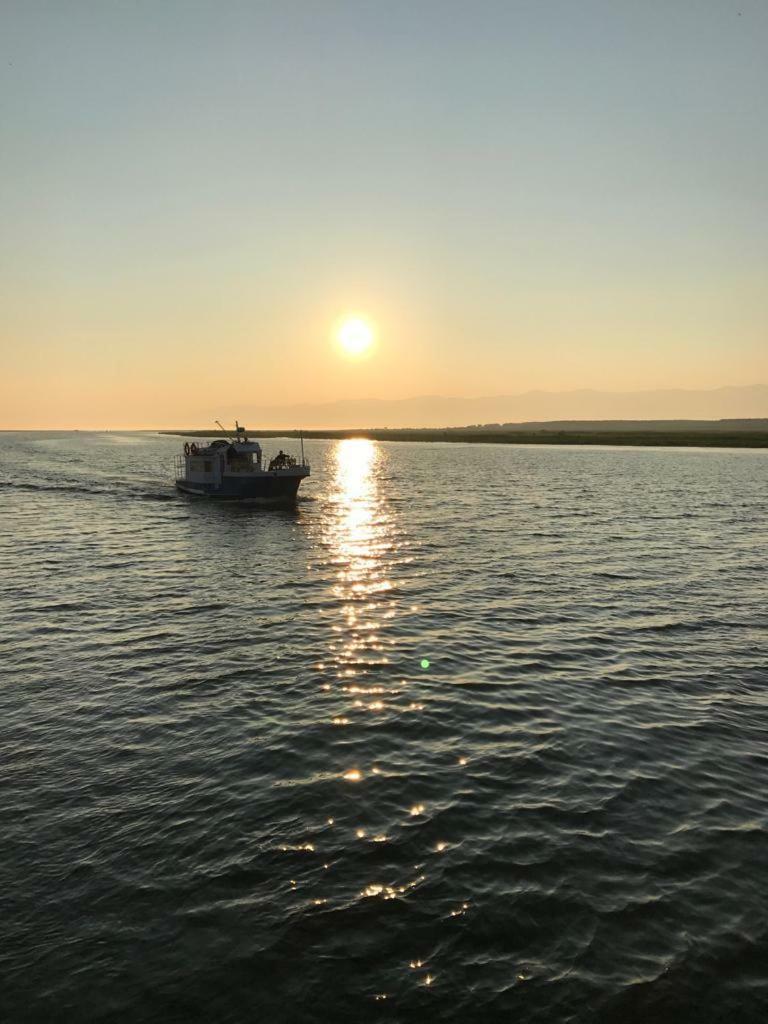 Novaya Volna Hotel Ust-Barguzin Eksteriør billede